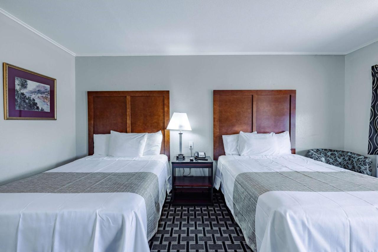Travelodge By Wyndham Jackson I-40 Exit 82 Exterior foto